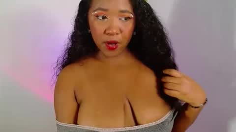 Snapshot of sweet_lilth chatting on May 7, 2:11 pm sweet-lilith online show from May 7, 2:11 pm