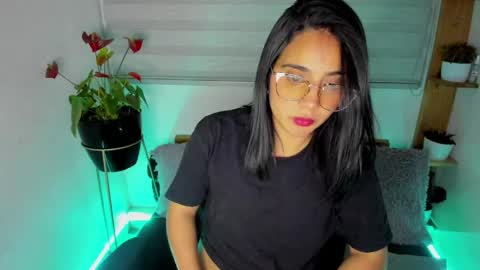 Lina online show from May 18, 1:24 am