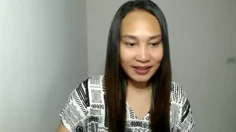 Snapshot of sweet_lover5 chatting on May 22, 8:10 am SWEET LOVE online show from May 22, 8:10 am