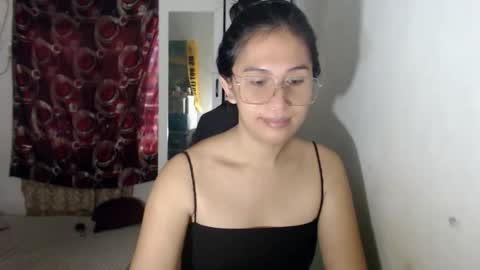 Marie online show from April 9, 11:43 pm