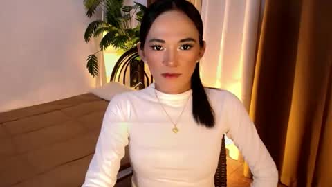 Snapshot of sweet_marry143 chatting on May 19, 1:56 am marry online show from May 19, 1:56 am