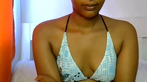 Snapshot of sweet_melod chatting on June 5, 6:09 am Linda online show from June 5, 6:09 am