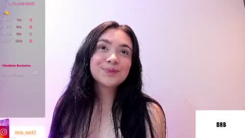 Snapshot of sweet_miiaa chatting on July 14, 3:51 pm Mia Johns online show from July 14, 3:51 pm