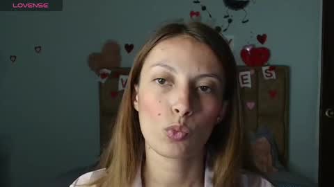 sweet_moon_v_ online show from February 12, 11:22 pm