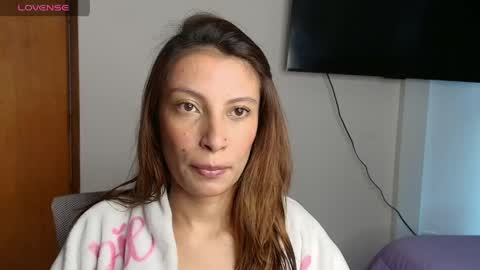 Snapshot of sweet_moon_v_ chatting on May 1, 9:52 pm sweet_moon_v_ online show from May 1, 9:52 pm