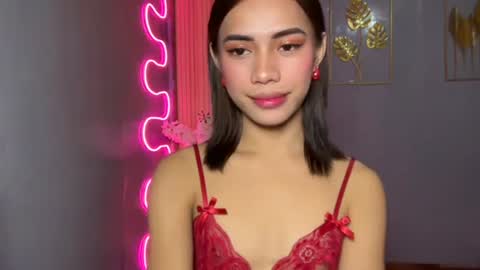 sweet_nikki03 online show from April 3, 11:19 am