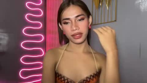 Snapshot of sweet_nikki03 chatting on April 26, 9:12 pm sweet_nikki03 online show from April 26, 9:12 pm