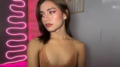 Snapshot of sweet_nikki03 chatting on April 29, 8:37 pm sweet_nikki03 online show from April 29, 8:37 pm