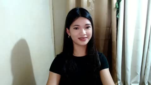 Snapshot of sweet_nylia chatting on July 19, 12:25 am sweet_nylia online show from July 19, 12:25 am