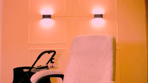 My name is Catalina. Please say hello I like to chat with you. If you have requests please use tip online show from March 25, 3:01 am