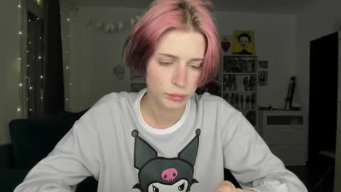 kira online show from January 16, 7:07 pm