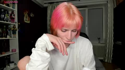 Snapshot of sweet_peach__ chatting on May 5, 8:28 pm kira online show from May 5, 8:28 pm