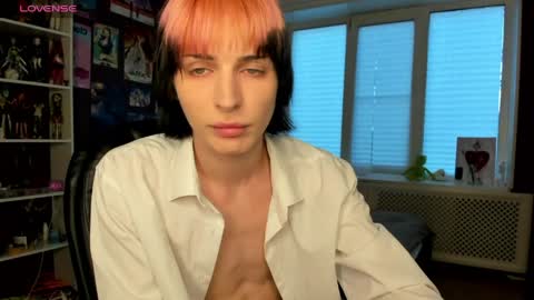 Snapshot of sweet_peach__ chatting on May 17, 6:15 pm kira online show from May 17, 6:15 pm