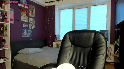 Snapshot of sweet_peach__ chatting on May 31, 6:09 pm kira online show from May 31, 6:09 pm