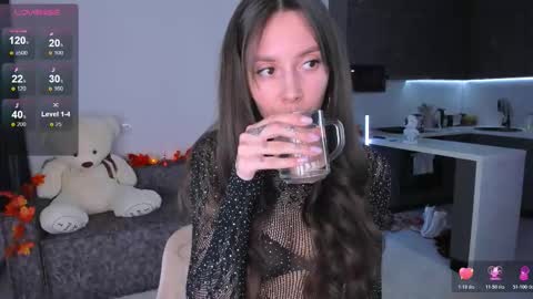 Ashley online show from October 29, 6:42 pm