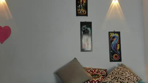 Snapshot of sweet_rose72 chatting on June 3, 1:30 am sweet_rose72 online show from June 3, 1:30 am