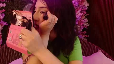 Snapshot of sweet_roxanee chatting on May 4, 9:11 pm Roxanee online show from May 4, 9:11 pm