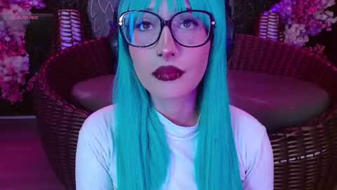 Snapshot of sweet_roxanee chatting on June 29, 9:48 pm Roxanee online show from June 29, 9:48 pm