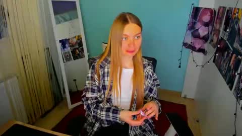 Snapshot of sweet_sabriina chatting on March 1, 10:13 am Sabina online show from March 1, 10:13 am