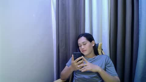 Snapshot of sweet_squirtxxxx chatting on April 28, 9:31 pm HI IM MONA AND IM YOUR NEXT WIFE online show from April 28, 9:31 pm