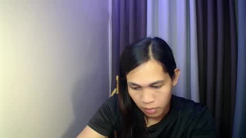 Snapshot of sweet_squirtxxxx chatting on May 18, 2:18 am HI IM MONA AND IM YOUR NEXT WIFE online show from May 18, 2:18 am