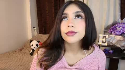 Snapshot of sweet_stephaniee chatting on May 23, 6:23 pm online show from May 23, 6:23 pm