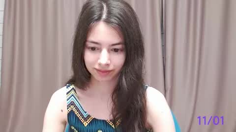 Snapshot of sweet_sweet_angel chatting on January 11, 8:32 pm Angel online show from January 11, 8:32 pm