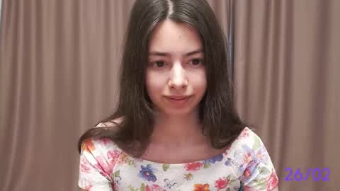 Snapshot of sweet_sweet_angel chatting on February 26, 12:25 pm Angel online show from February 26, 12:25 pm