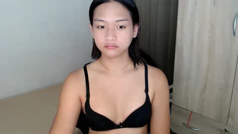Snapshot of sweet_tenshi chatting on May 14, 11:17 am tenshi online show from May 14, 11:17 am
