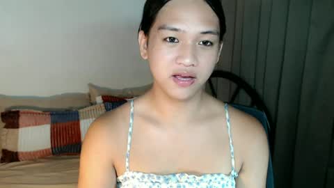 Snapshot of sweet_tenshi chatting on June 19, 3:38 pm tenshi online show from June 19, 3:38 pm