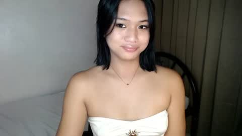 Snapshot of sweet_tenshi chatting on July 15, 6:57 pm tenshi online show from July 15, 6:57 pm