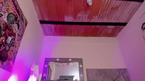 Snapshot of sweet_tiiina chatting on October 19, 10:32 pm online show from October 19, 10:32 pm