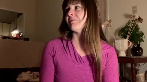 Snapshot of sweet_truffle chatting on December 21, 12:20 am Heidi Brenner - Please check bio for schedule FAQ online show from December 21, 12:20 am