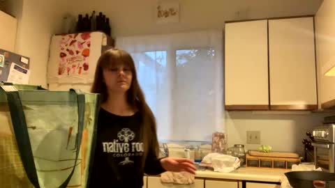 Snapshot of sweet_truffle chatting on February 12, 10:26 pm Heidi Brenner - Please check bio for schedule FAQ online show from February 12, 10:26 pm