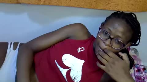 sweet_zarah online show from March 22, 1:42 am