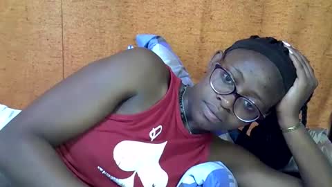 sweet_zarah online show from April 11, 1:54 am