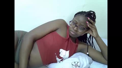 Snapshot of sweet_zarah chatting on June 11, 3:04 am sweet_zarah online show from June 11, 3:04 am