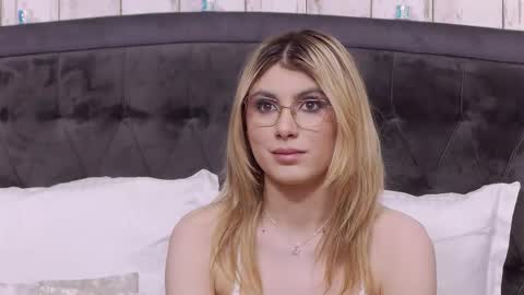 Anisia online show from March 27, 8:26 am