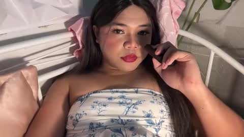 Leith Madrigal online show from March 17, 6:33 pm