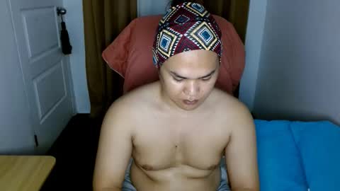 sweetasiangay online show from February 6, 9:23 am