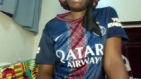 Snapshot of sweetass_02 chatting on June 5, 7:47 am bianca online show from June 5, 7:47 am