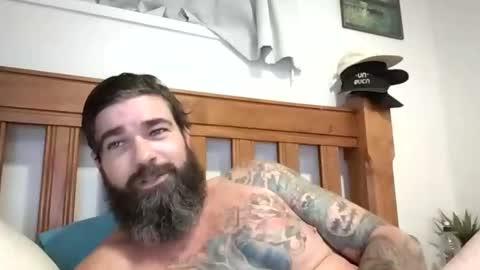 Snapshot of sweetausboy chatting on December 19, 2:35 pm SweetDevilBoy90 online show from December 19, 2:35 pm