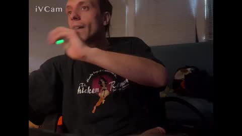 Snapshot of sweetaussieb chatting on May 6, 11:32 pm Sweet Aussie B online show from May 6, 11:32 pm