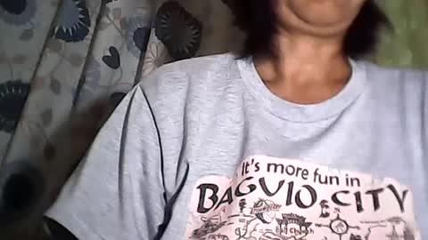 Snapshot of sweetbella24 chatting on June 13, 11:52 am im anne online show from June 13, 11:52 am