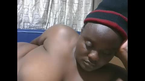 Snapshot of sweetblacklady chatting on October 11, 7:23 pm MELVIN online show from October 11, 7:23 pm