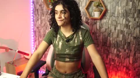 Salom independent model online show from February 2, 3:16 am