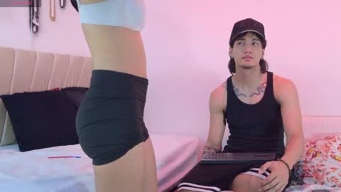 Snapshot of sweetbutspicy_ chatting on May 4, 12:12 pm sweetbutspicy online show from May 4, 12:12 pm