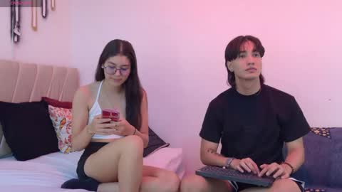 Snapshot of sweetbutspicy_ chatting on May 7, 12:32 pm sweetbutspicy online show from May 7, 12:32 pm