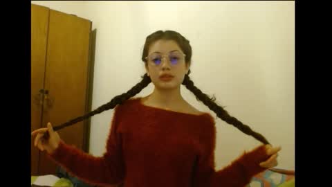 Snapshot of sweetcalm_ chatting on February 6, 4:06 am sweetcalm_ online show from February 6, 4:06 am