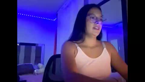 sweetcandy1108 online show from May 31, 1:25 am